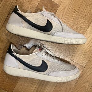 Nike Men's Beige and Black Sneakers